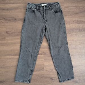 Abercrombie & Fitch Mom High Rise Jeans